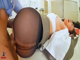 【喉ま○こセクハラ】 苦手な上司のギン勃ち巨根ち○ぽで何度も拡張イラマチオ射精されるデカ尻部下OL　サンプル画像05